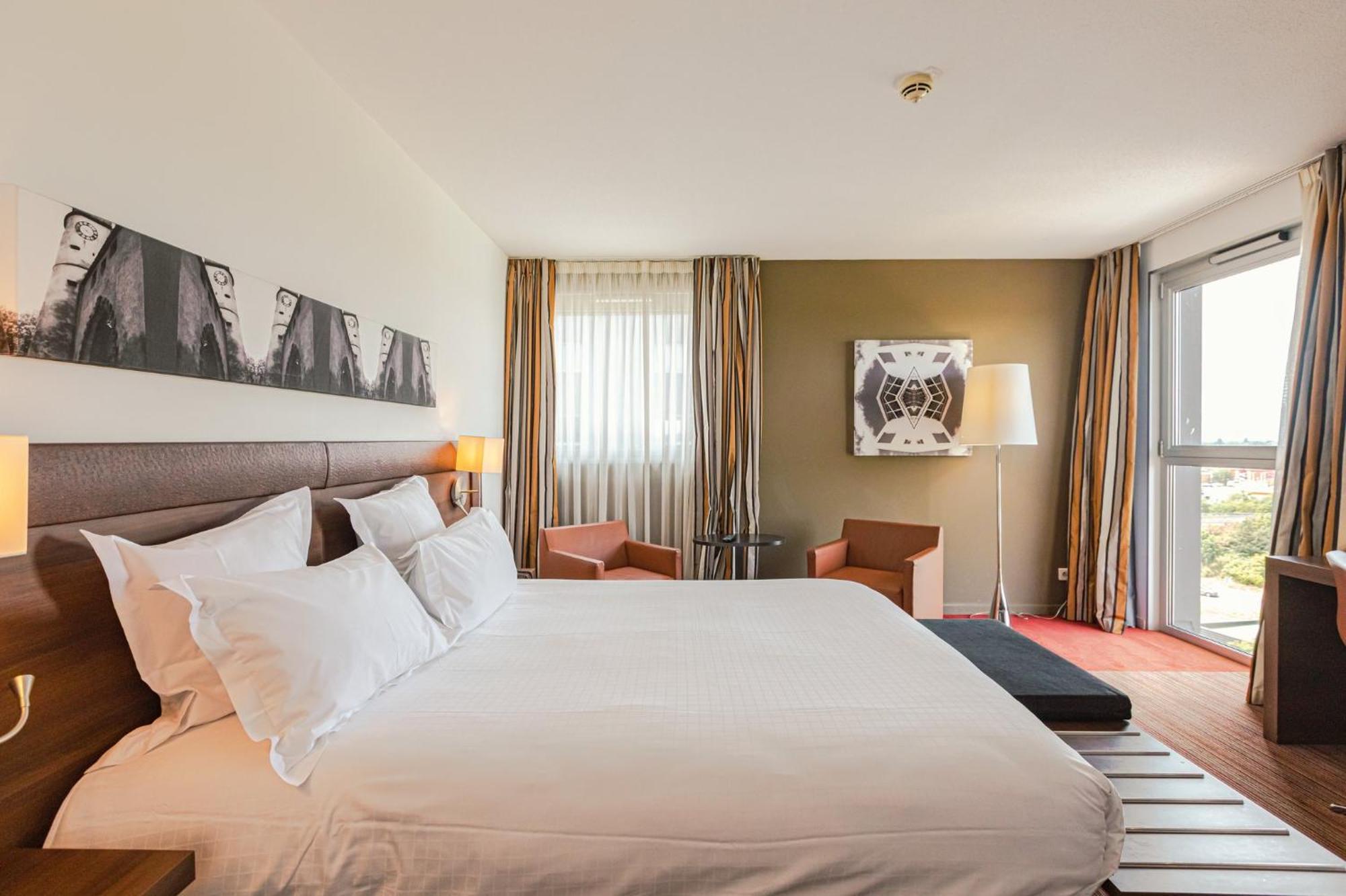 Holiday Inn Mulhouse By Ihg Ngoại thất bức ảnh